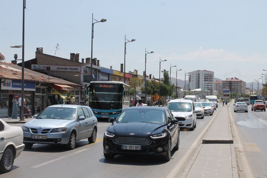 Sivas’ta araç sayısı 165 bini aştı