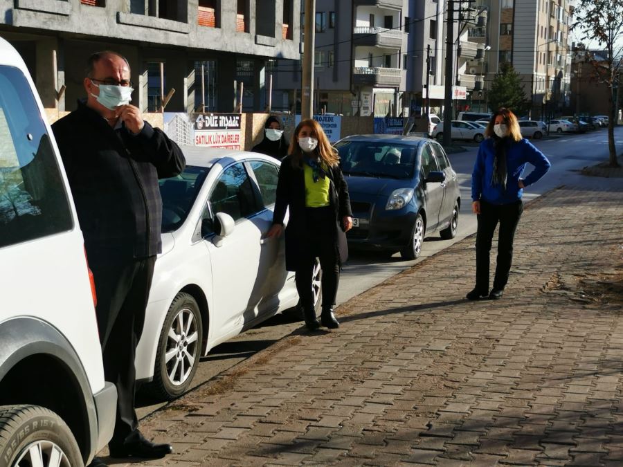 Gönüllere dokunuyorlar