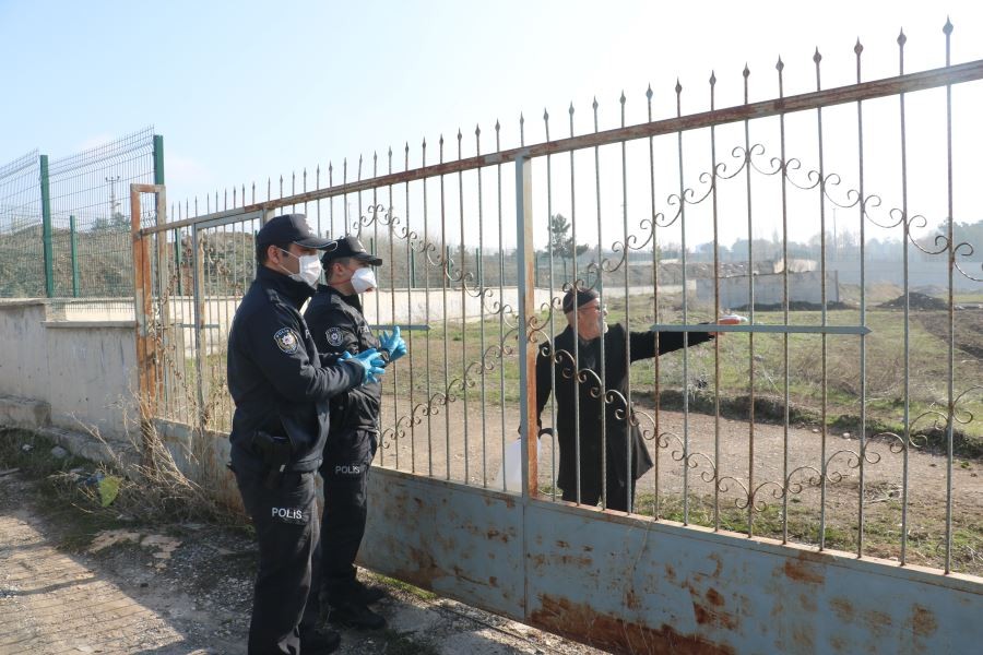93 yaşındaki dedeyi polis kurtardı