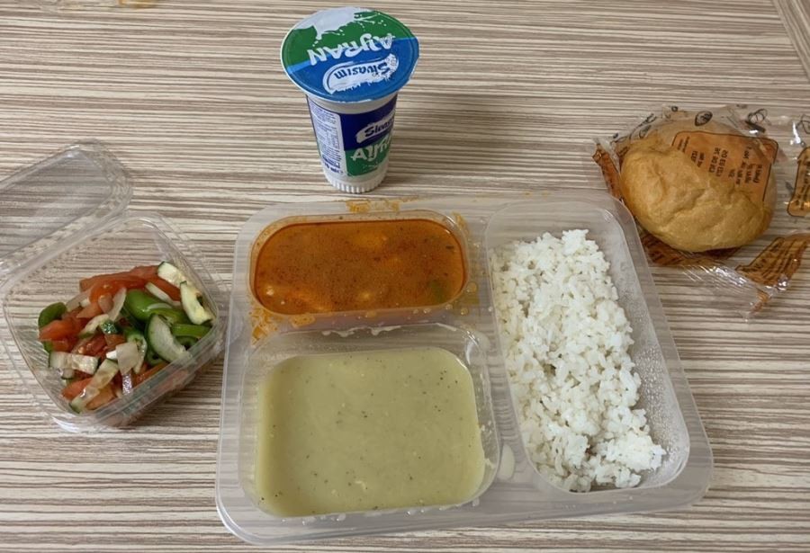 Korana gözetimi altındaki öğrenci, yurtlardaki konforu paylaştı