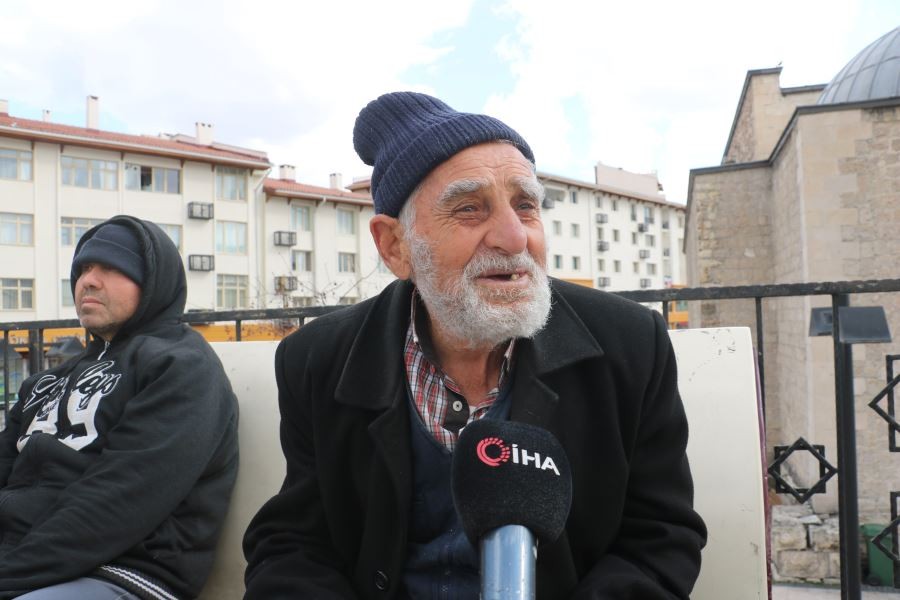 Polis ekiplerinden ‘evde kalın’ anonsu