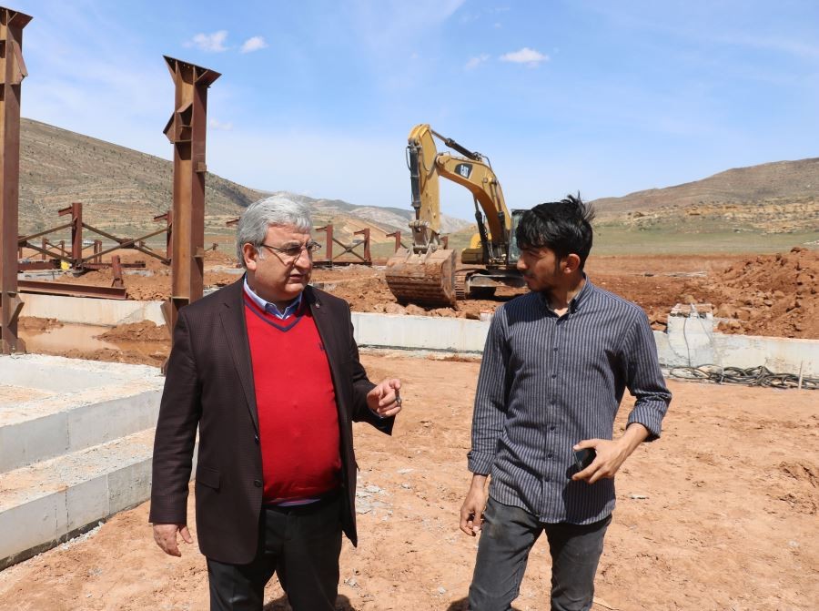 “Canlı Hayvan Pazarı” inşaatı virüse rağmen devam ediyor