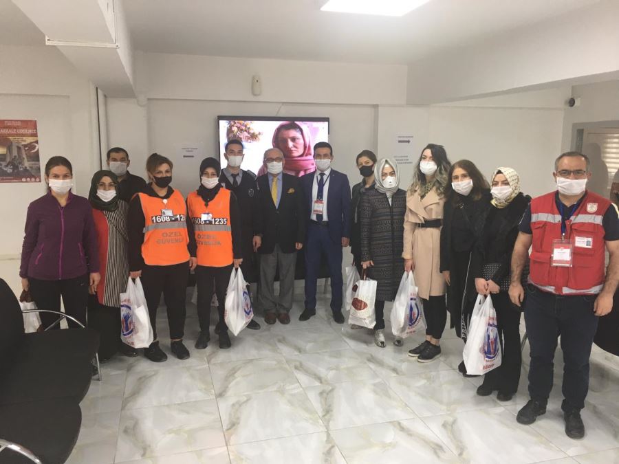 GÖNÜLLÜ YARDIM HAREKETİ’NDEN İFTARLIK  İKRAMI