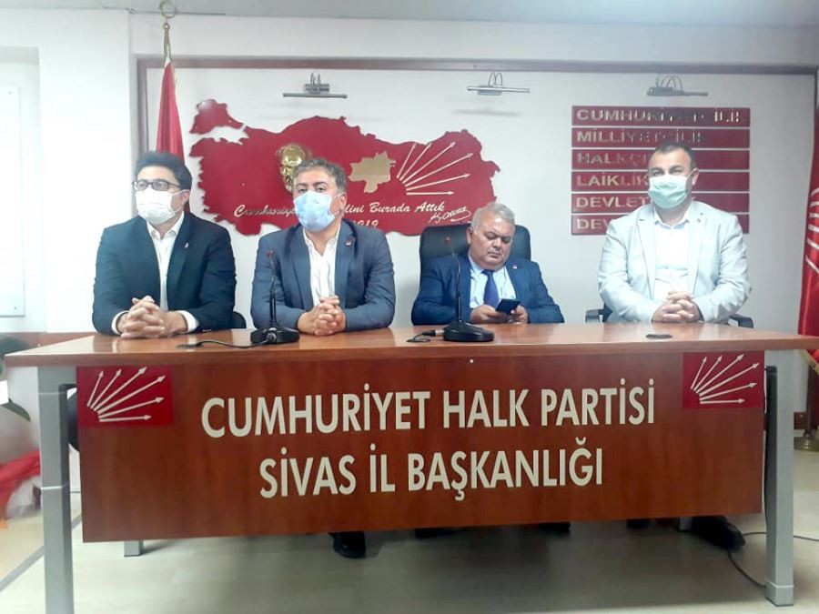 CHP’li vekillerden parti teşkilatına ziyaret