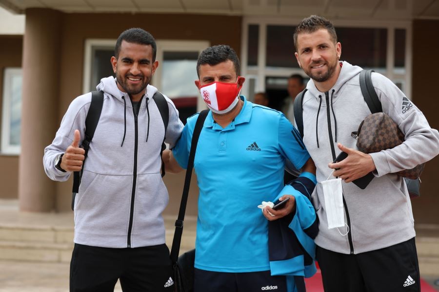 Sivasspor kafilesi Konya’ya gitti