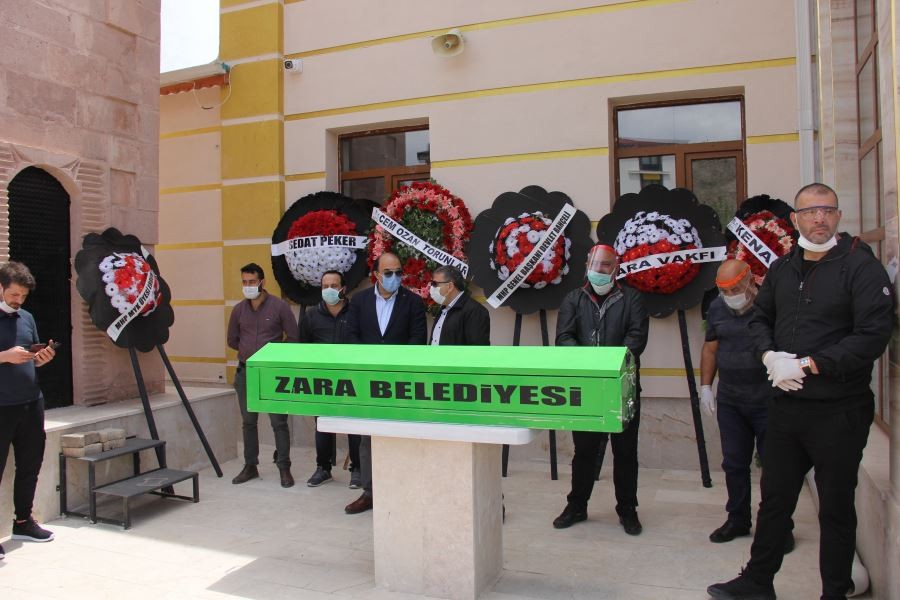 Kurt, Zara’da toprağa verildi