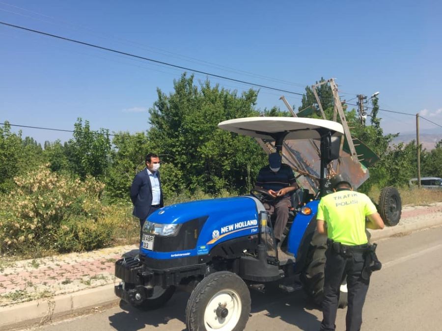 Akıncılar’da ekipler çiftçileri uyardı