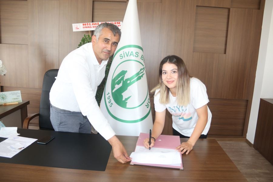  Belediyespor Sivaslı  sporculara sahip çıkıyor