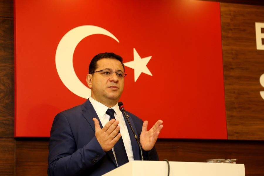  Türk milleti toprağını hainlere teslim etmez