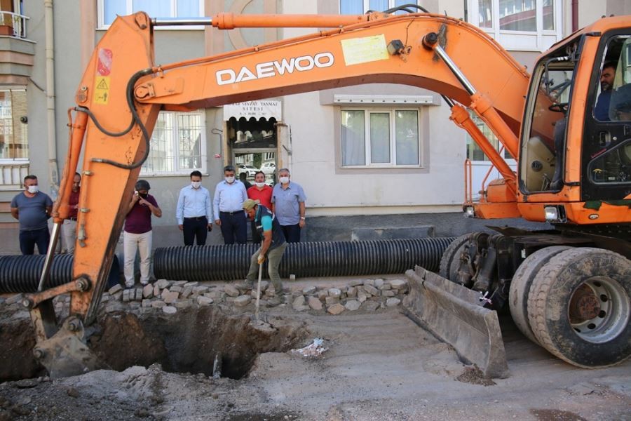 3 mahallede yağmur ve içme suyu hatları yenileniyor