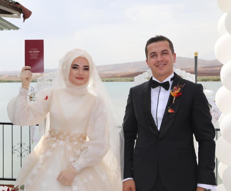 Meral, dünya evine girdi