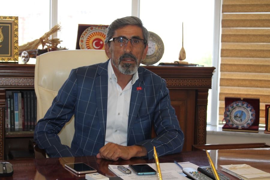 Çetindağ: “Gazilerimizin önünde saygıyla eğiliyorum”