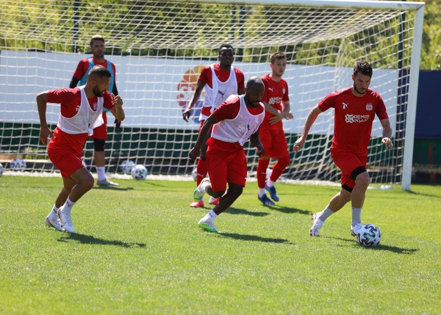 Sivasspor, yeni sezon hazırlıklarını sürdürüyor