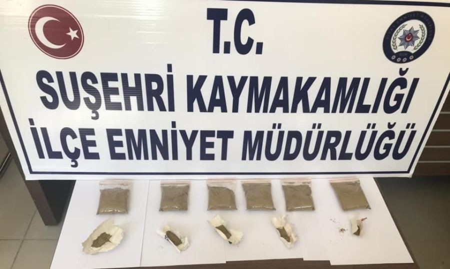 Suşehri’nde 3 kilo 92 gram toz esrar ele geçirildi