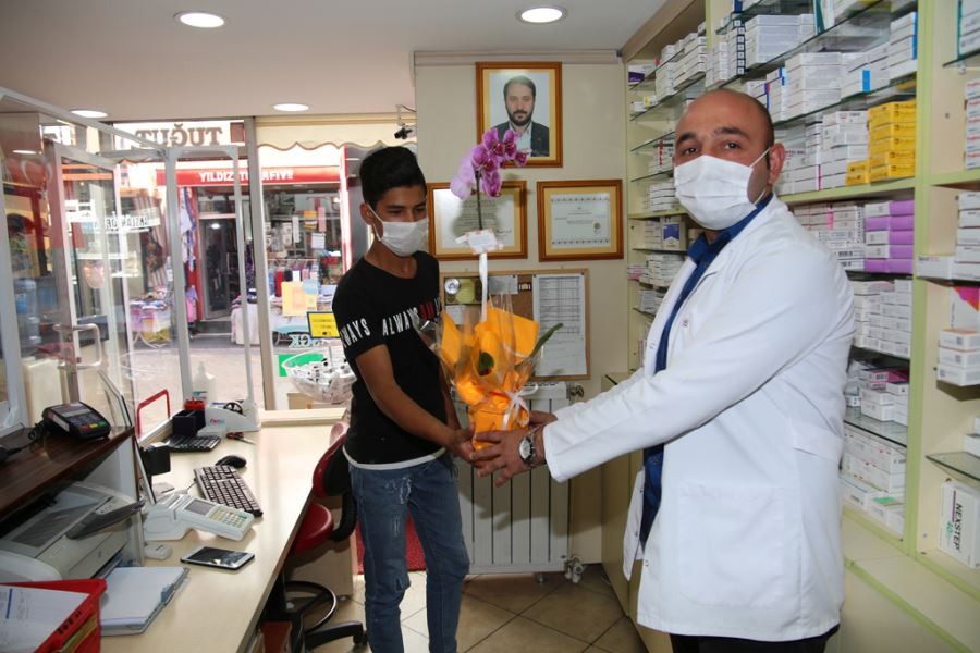Bilgin, gönülleri fethediyor