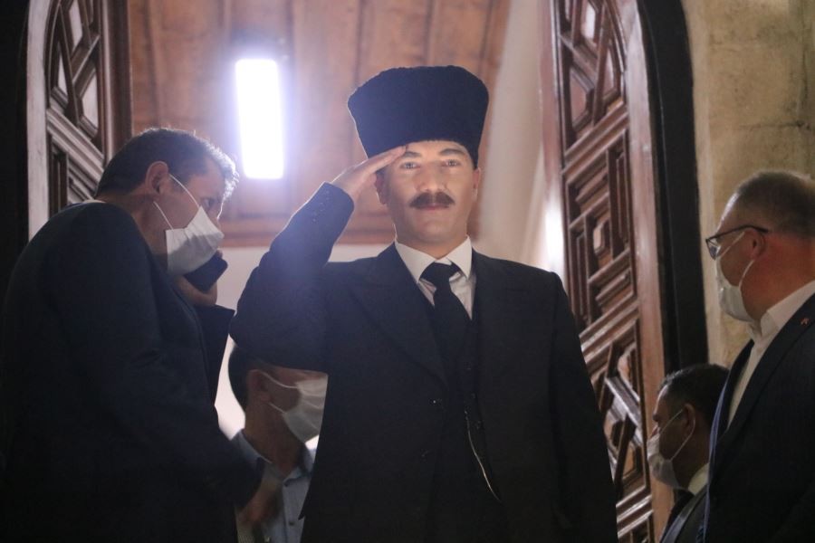Atatürk’ün Sivas’a gelişi canlandırıldı