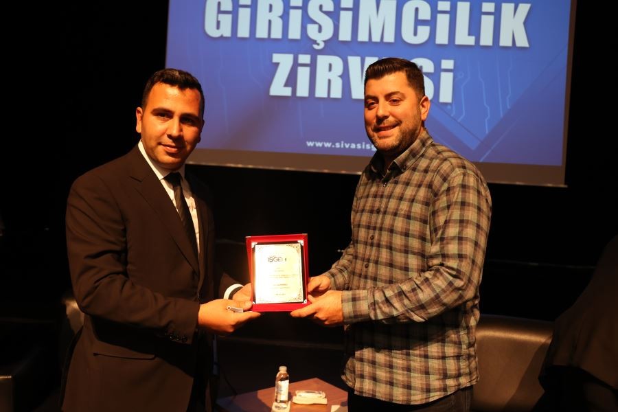 Sivas’ta “Girişimcilik Zirvesi” Yapıldı