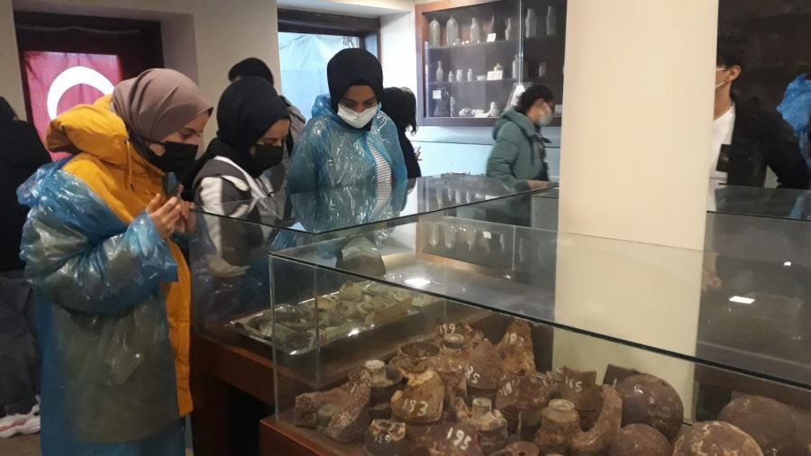 “Yazan Gençlik Ecdadının İzinde, Çanakkale’de”