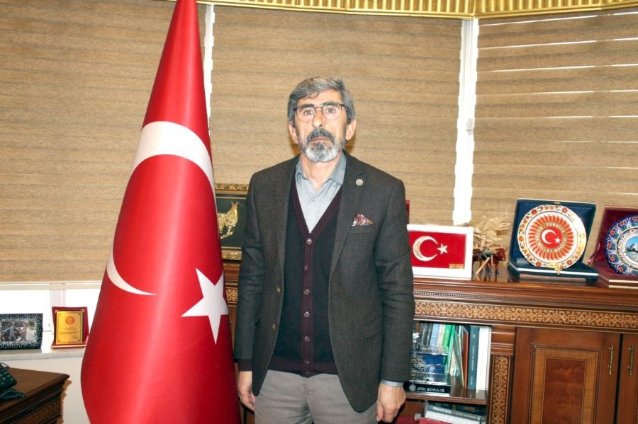 Şehitlerimizi minnetle anıyorum