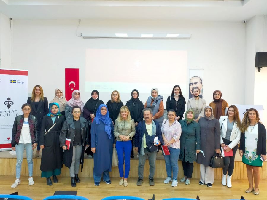 İyilik İçin Sanat Derneği’nin projesine yoğun ilgi