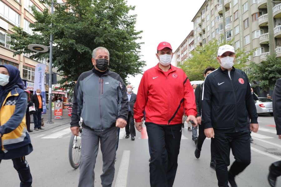 Davete katılmayan amatörler valiyi kızdırdı