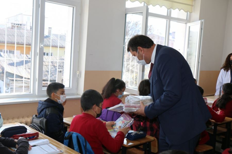 Bol bol kitap okuyun
