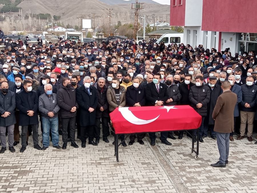 Kazada ölen başkana son görev, cem evinde cenaze namazı kılındı