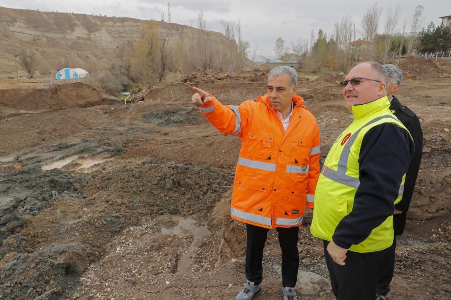 BAŞKAN BİLGİN ŞEHİR TRAFİĞİNİ RAHATLATACAK PROJELERİ BİR, BİR HAYATA GEÇİRİYOR…