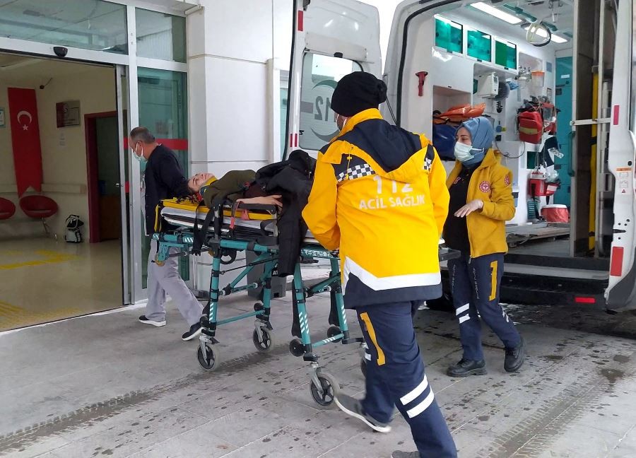 Trafik kazasında 5 öğretmen yaralandı