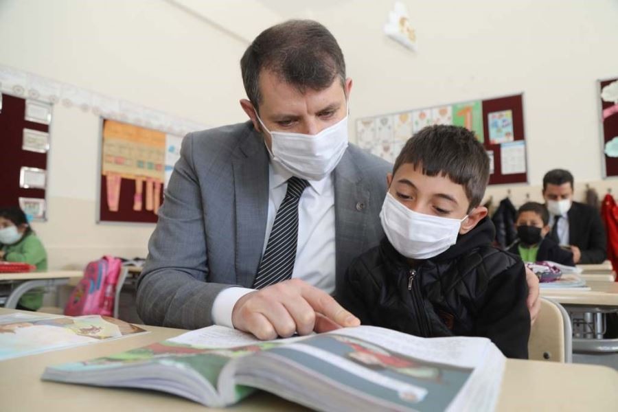 Tüm öğrencilerimizi  okulla buluşturacağız