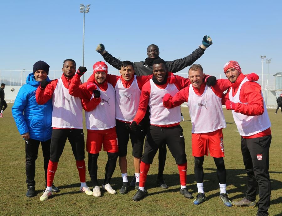  Sivasspor’da, Çaykur Rizespor mesaisi başladı