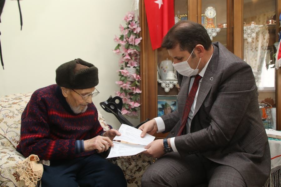 Hayırseverden camiye servet değerinde bağış