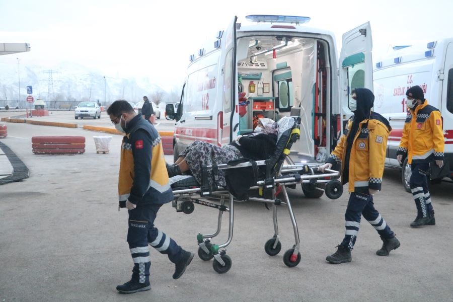 Karbon monoksit gazından zehirlenen anne ve kızı hastaneye kaldırıldı