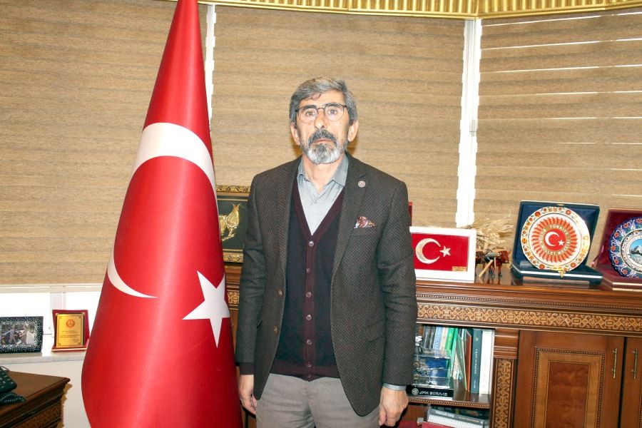 Kahramanlarımızı  şükranla anıyorum
