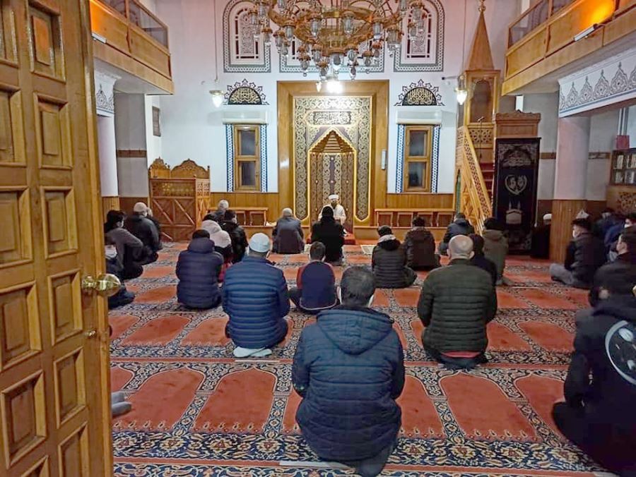 Gençler camide buluştu