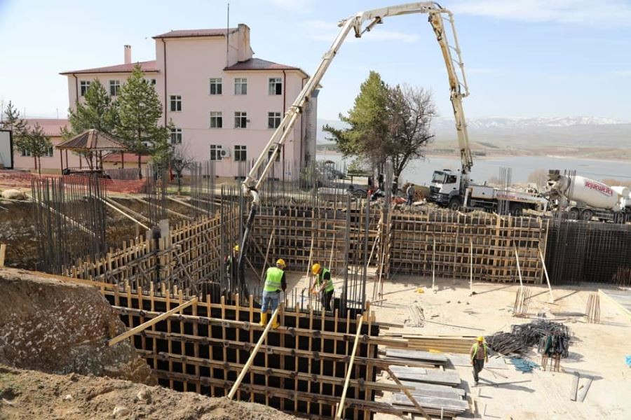 Hastane inşaatında çalışmalar sürüyor