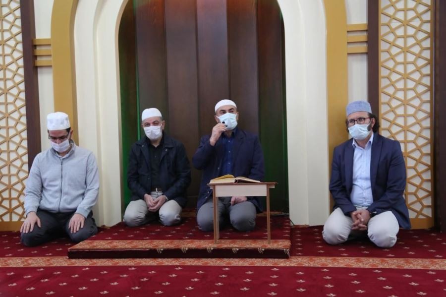 Filistinli şehitler için gıyabi cenaze namazı kılındı