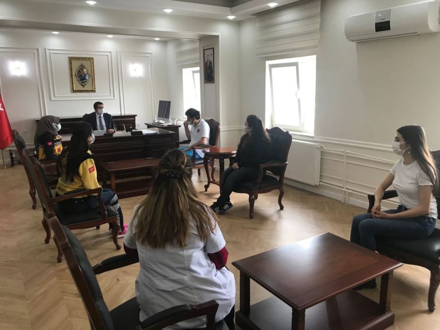 Evlice’den hemşirelere teşekkür