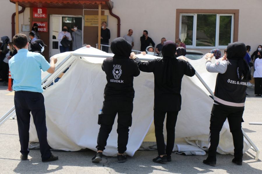 Güvenlik görevlilerine eğitim verildi