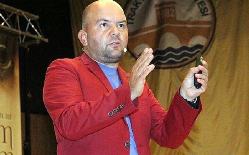 Ünlü tarihçi Talha Uğurluel’e hapis cezası!
