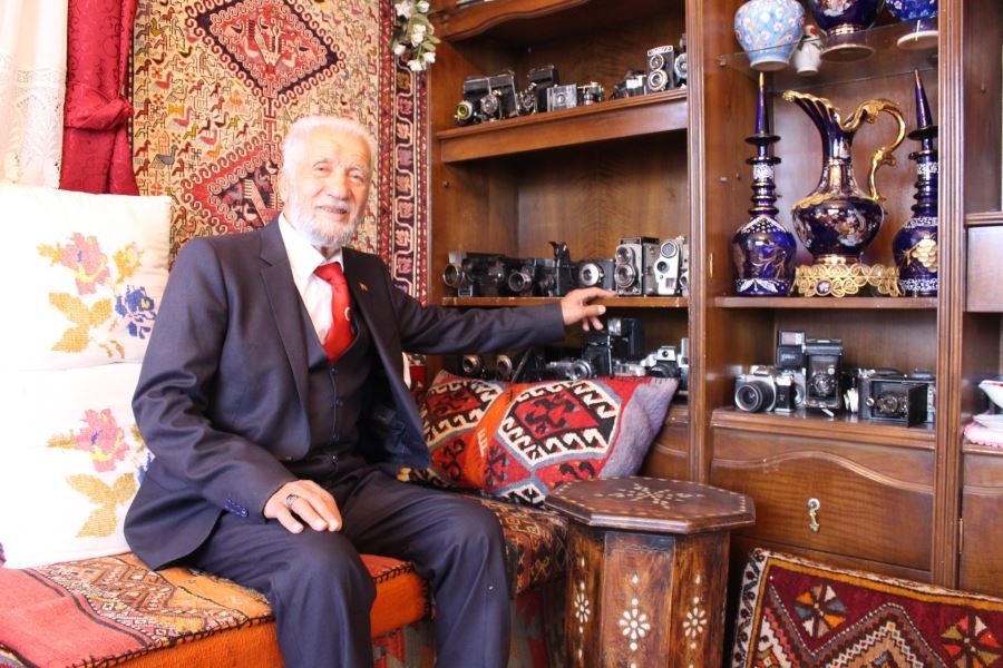 30 yılda biriktirdi, koleksiyon müzesine dönüştürdüğü evini 5 bin kişi ziyaret etti