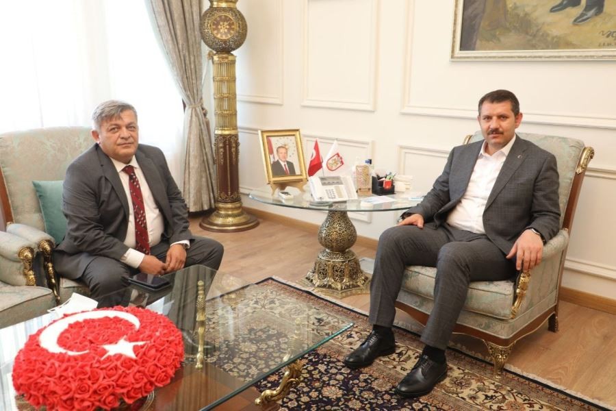 Sivas’ın yeni İl Emniyet Müdürü Akçay görevine başladı