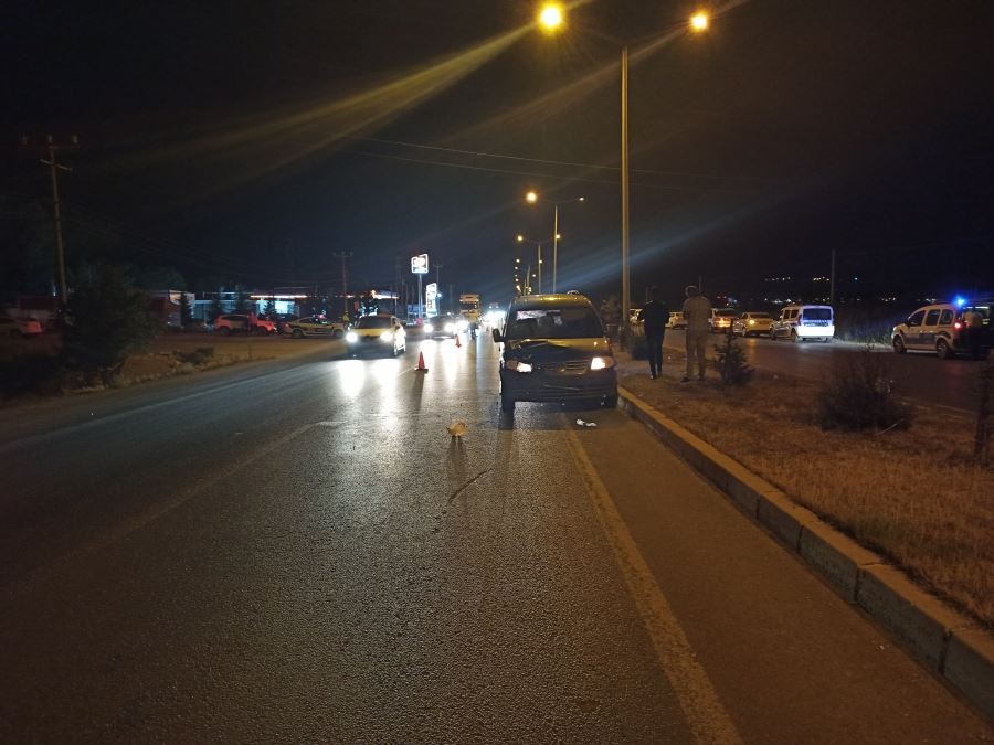 Otomobilin çarptığı genç ağır yaralandı