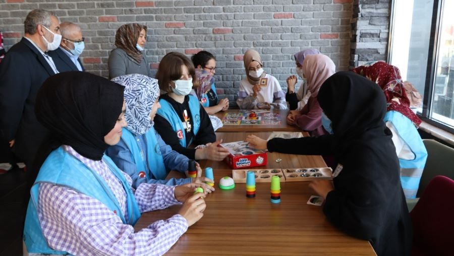 “Ahlaki değerleri kaybetmemeliyiz”