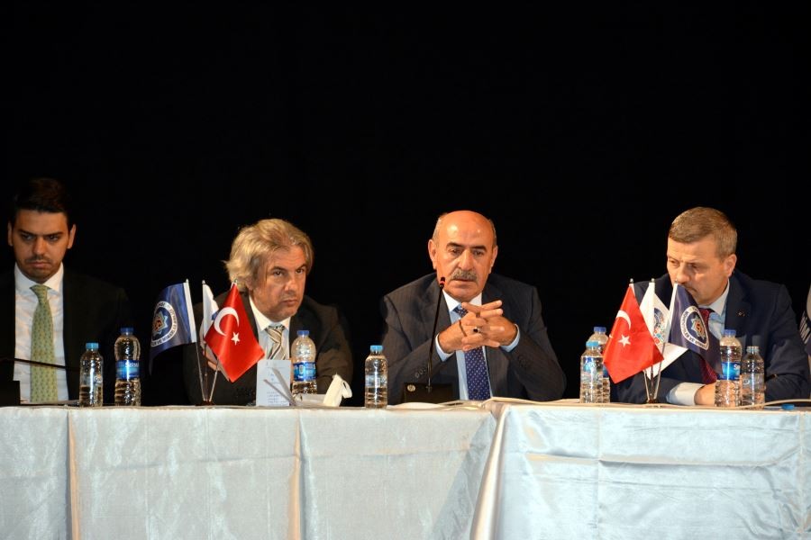  “TÜRK DÜNYASI YENİDEN AYAĞA KALKACAK”