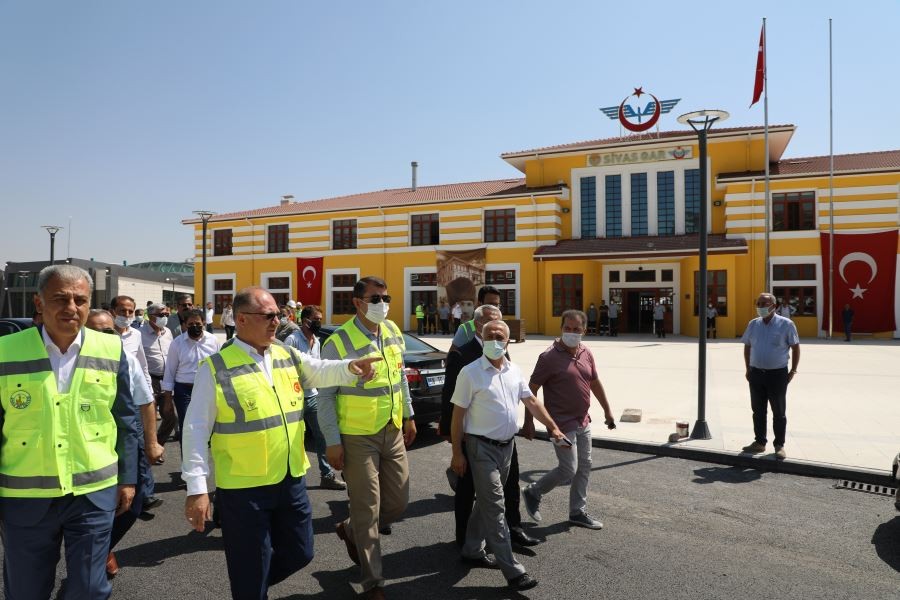 Ankara-Sivas arası 2 saate düşüyor