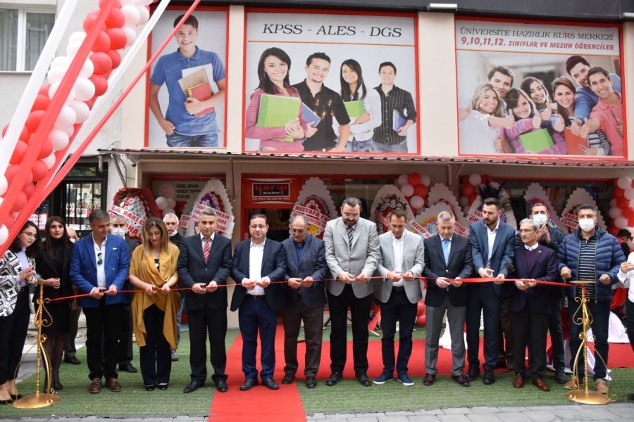 Yargı Akademi KPSS Kurs Merkezi dualarla açıldı