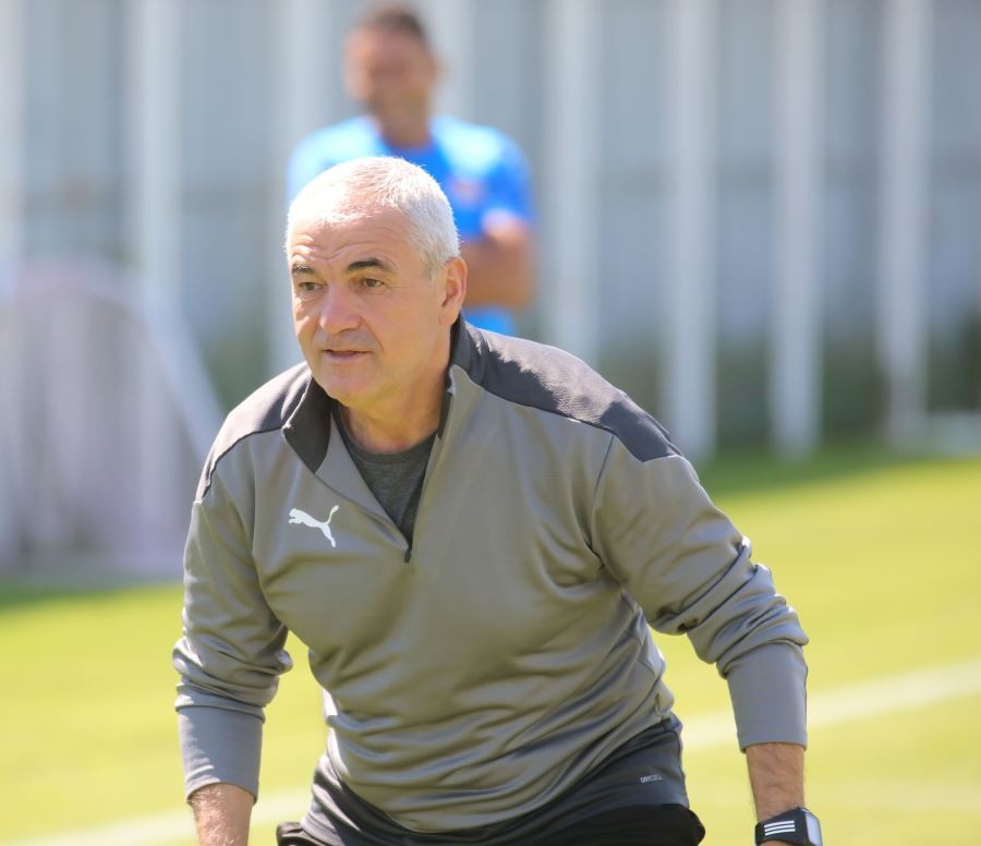 DG Sivasspor, bugün yaptığı antrenmanla Fenerbahçe maçının hazırlıklarına devam etti.