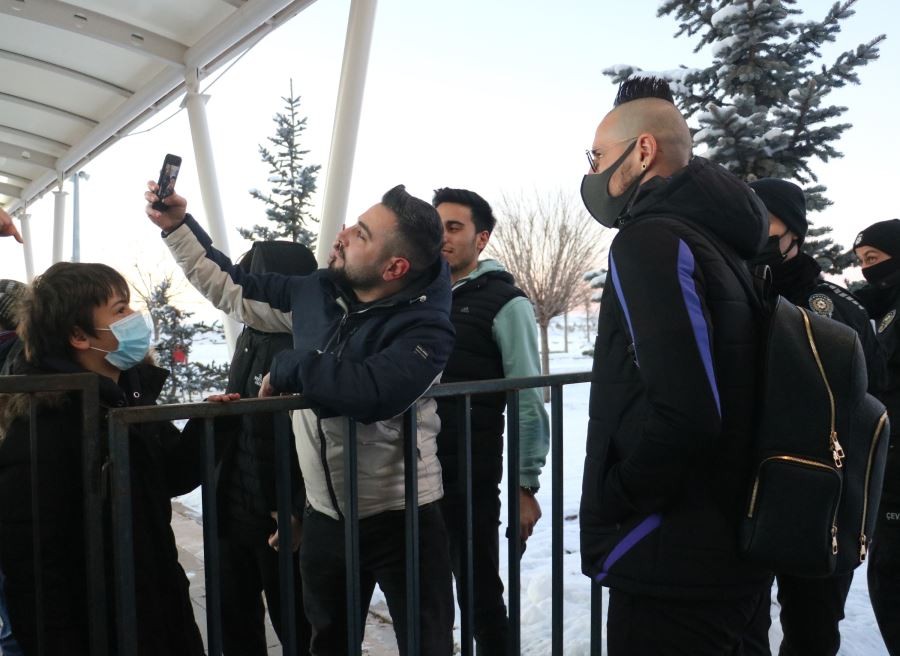 Lider Trabzonspor Sivas’ta
