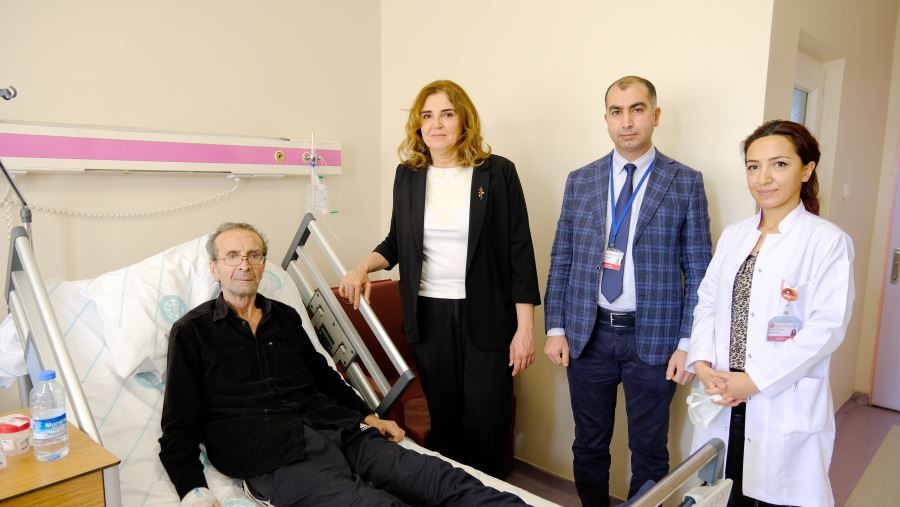 Kanser ameliyatında ilk yaşandı